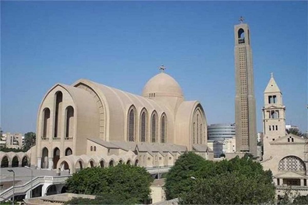 المونيتور: مصر تستخدم الكنيسة لنشر نفوذها في أفريقيا وتتجاهل الأزهر!