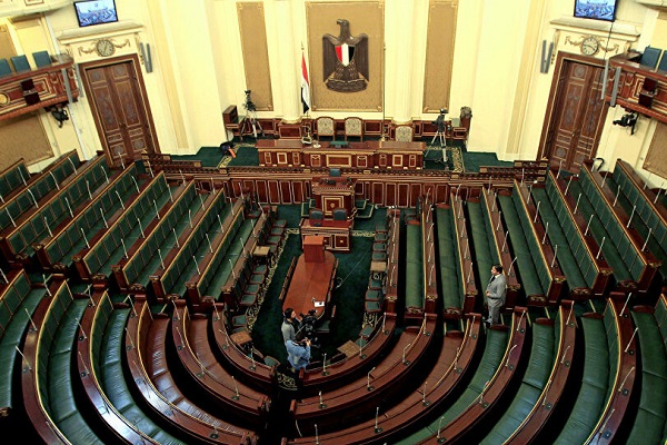 برلمان العسكر يواصل قرارات محاربة الشعب بقوانين فصل الموظفين وضريبة القيمة المضافة وقانون الصكوك